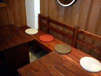 自作のテーブル＋ベンチ