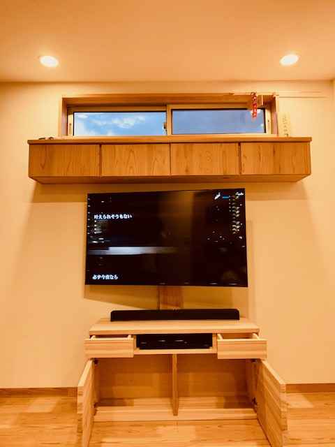 壁面収納に合わせたテレビ台 - IMG 6819 2